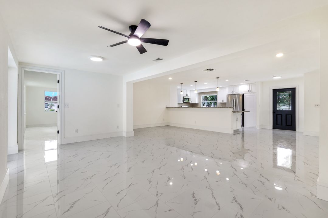 3137 SE 22nd Ave, Cape Coral, FL 33904