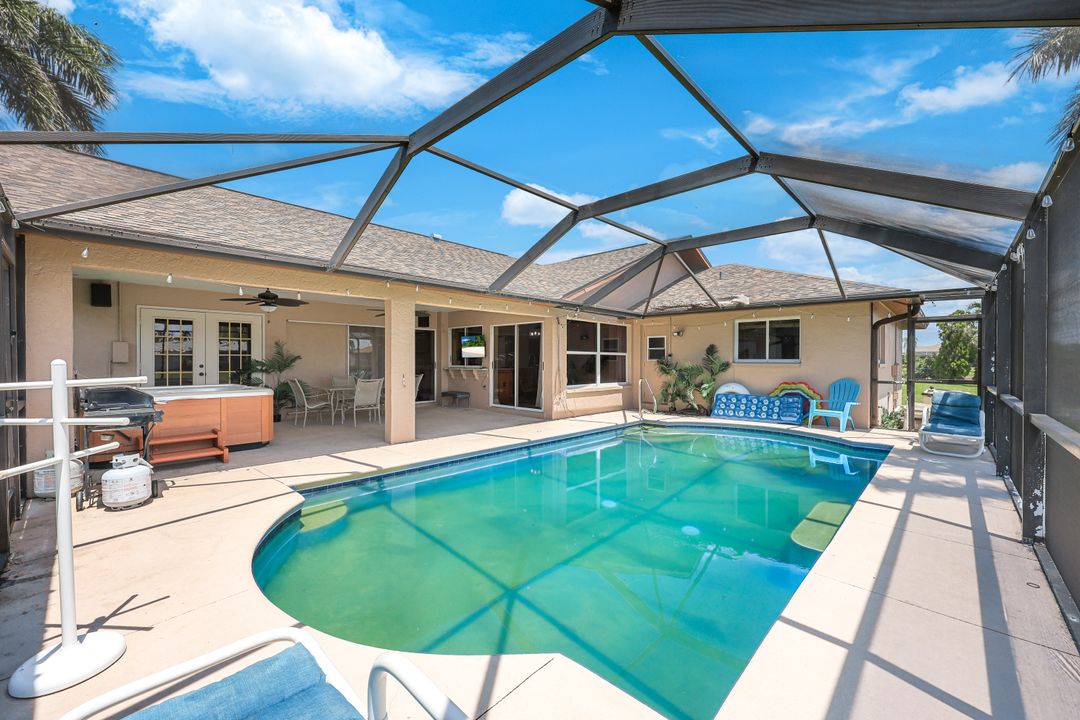 3209 SE 1st Ct, Cape Coral, FL 33904