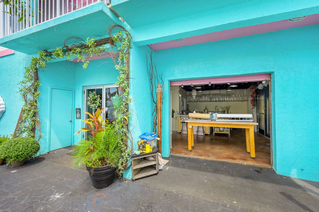 9 Front St #9 Bella Florals Commercial, Marco Island, FL 34145