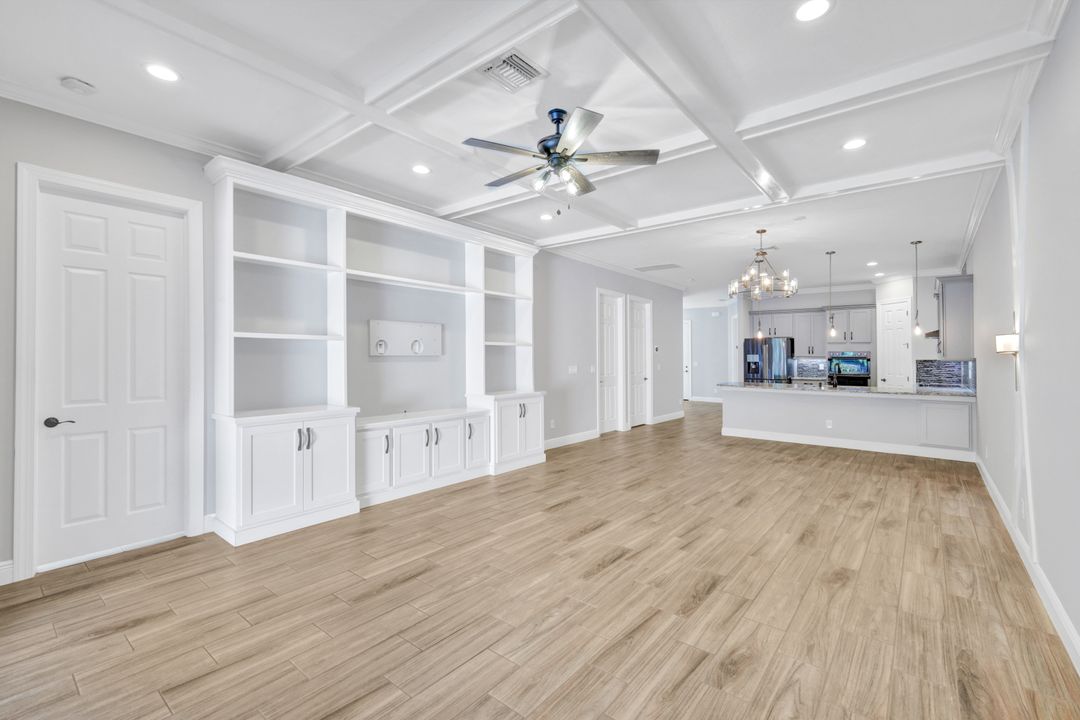 1189 S Town and River Dr, Fort Myers, FL 33919