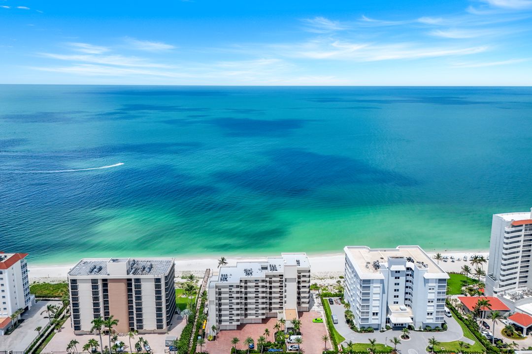 9715 Gulf Shore Dr #702, Naples, FL 34108
