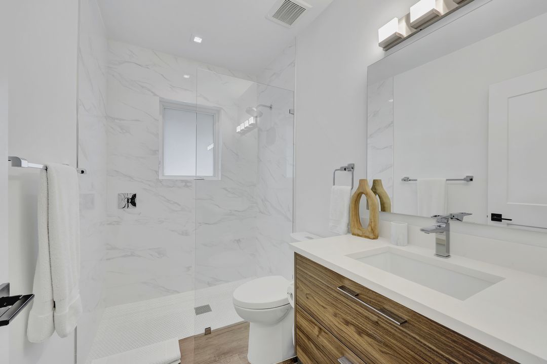 860 Partridge Ct, Marco Island, FL 34145
