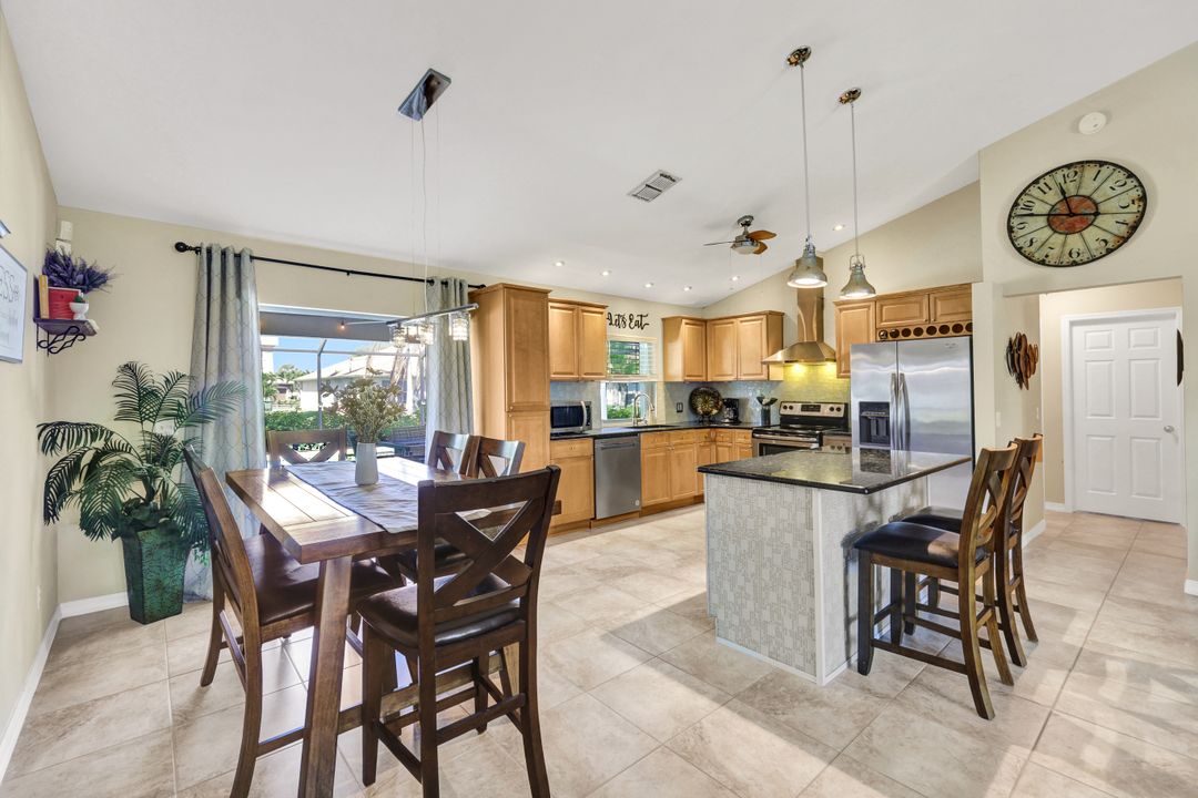 3722 SW 20th Pl, Cape Coral, FL 33914