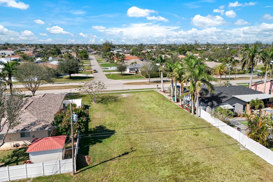 1813 Academy Blvd, Cape Coral, FL 33990