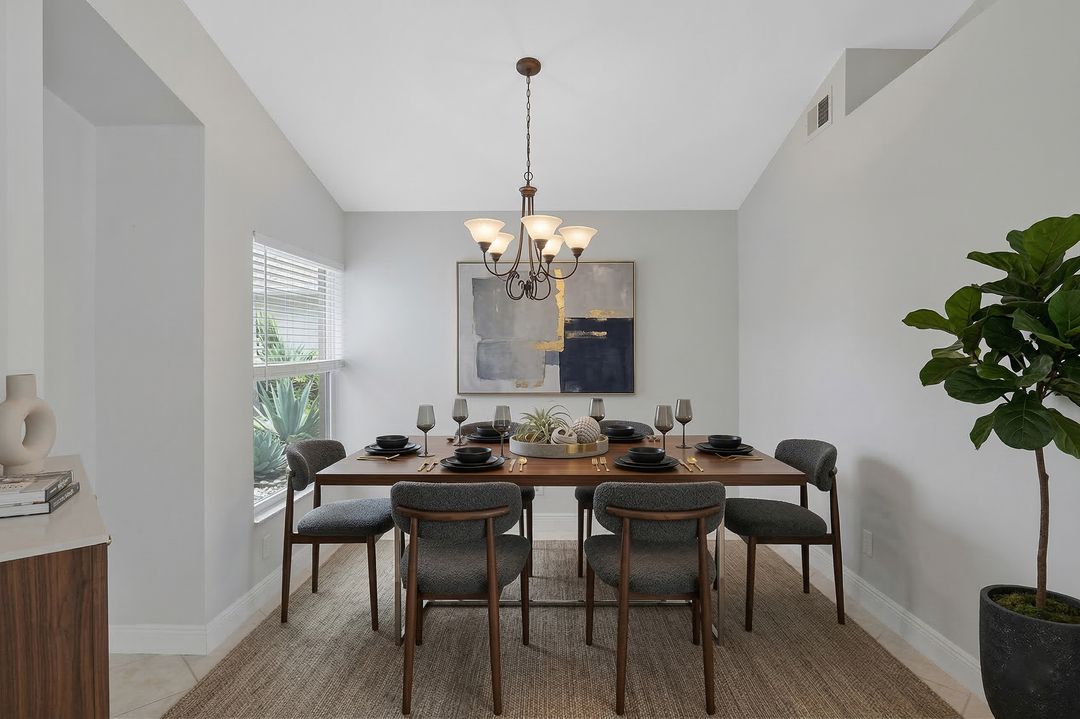 11054 Linnet Ln, Naples, FL 34119