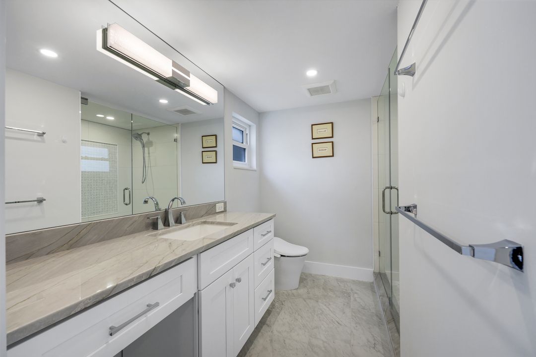 3400 Gulf Shore Blvd N #B2, Naples, FL 34103