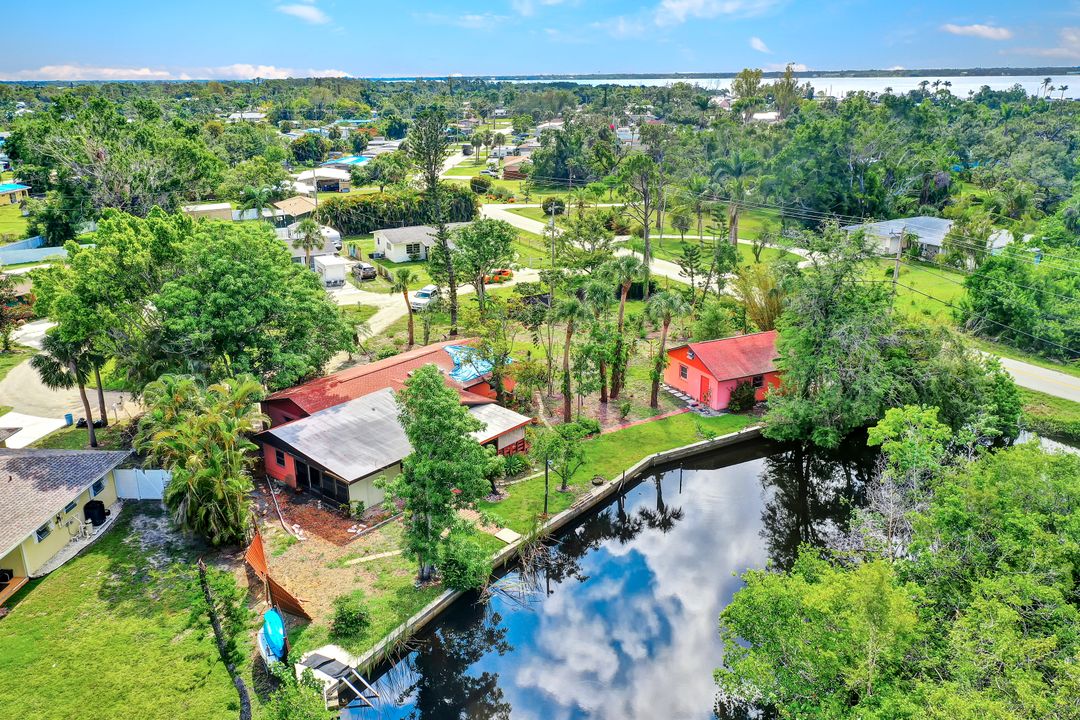 118 Brooks Rd, North Fort Myers, FL 33917