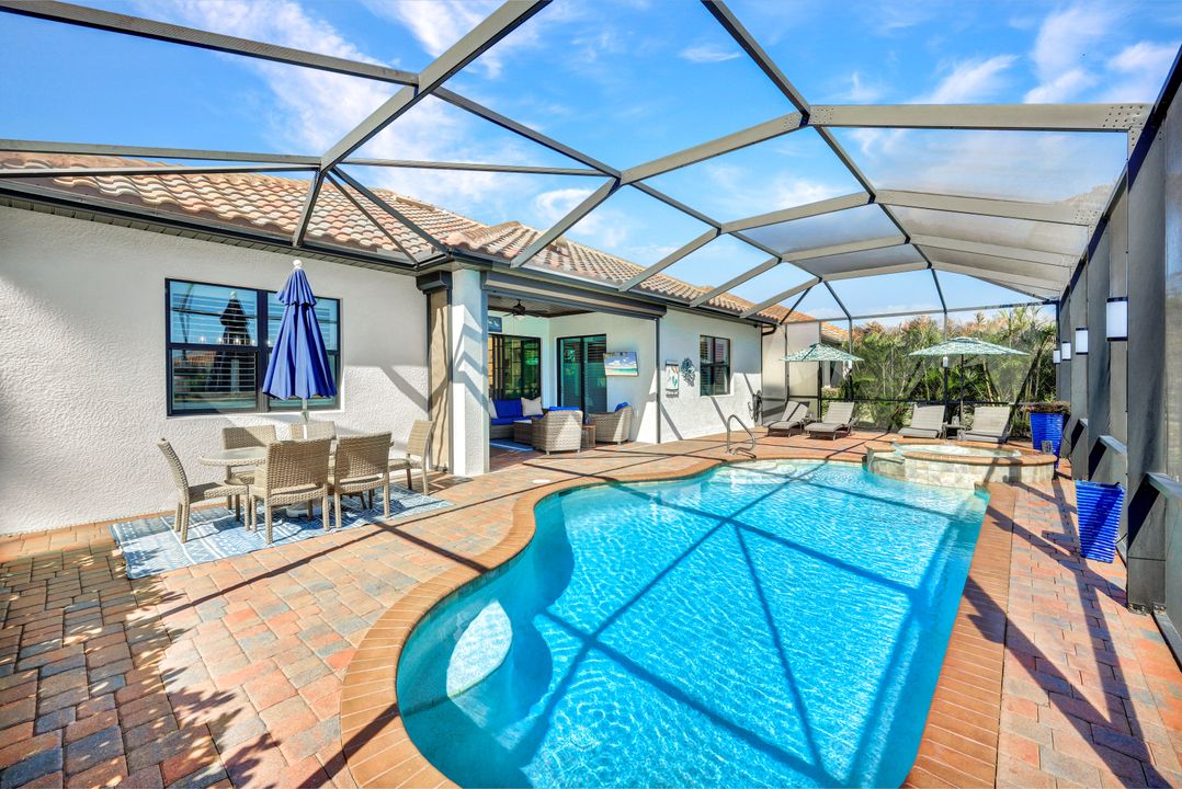 28007 Kerry Ct, Bonita Springs, FL 34135