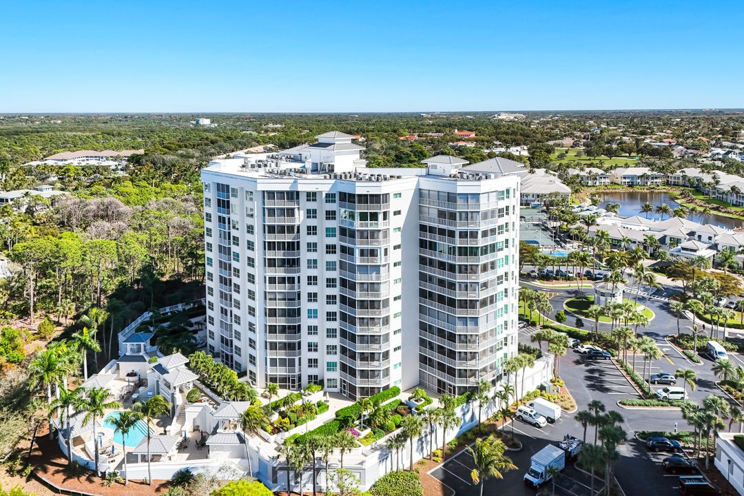 325 Dunes Blvd #604, Naples, FL 34110