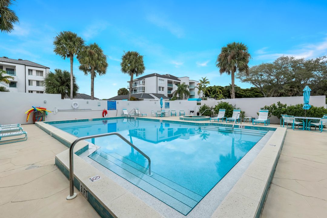 355 Park Shore Dr #1-134, Naples, FL 34103