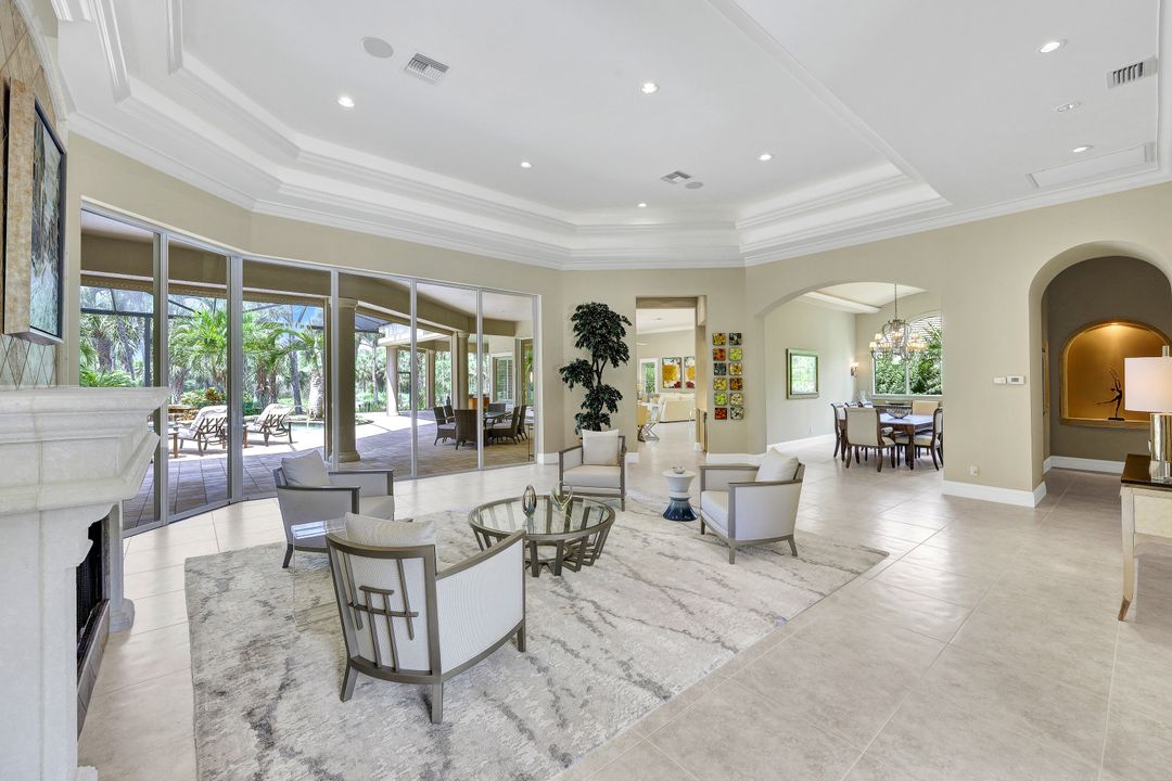 11993 Collier's Reserve Dr, Naples, FL 34110