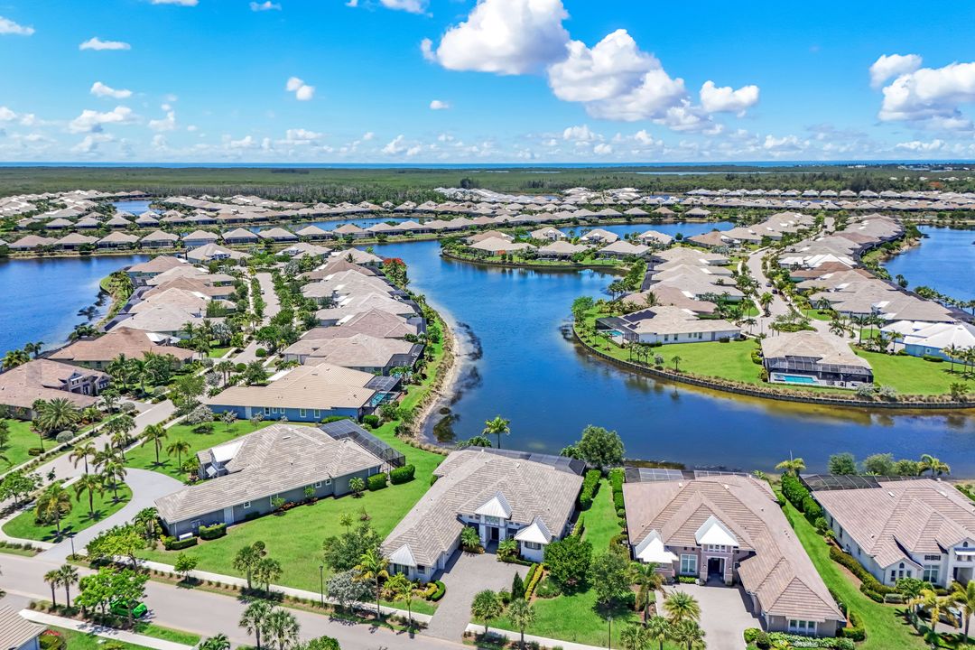 6259 Lightbourn Wy, Naples, FL 34113