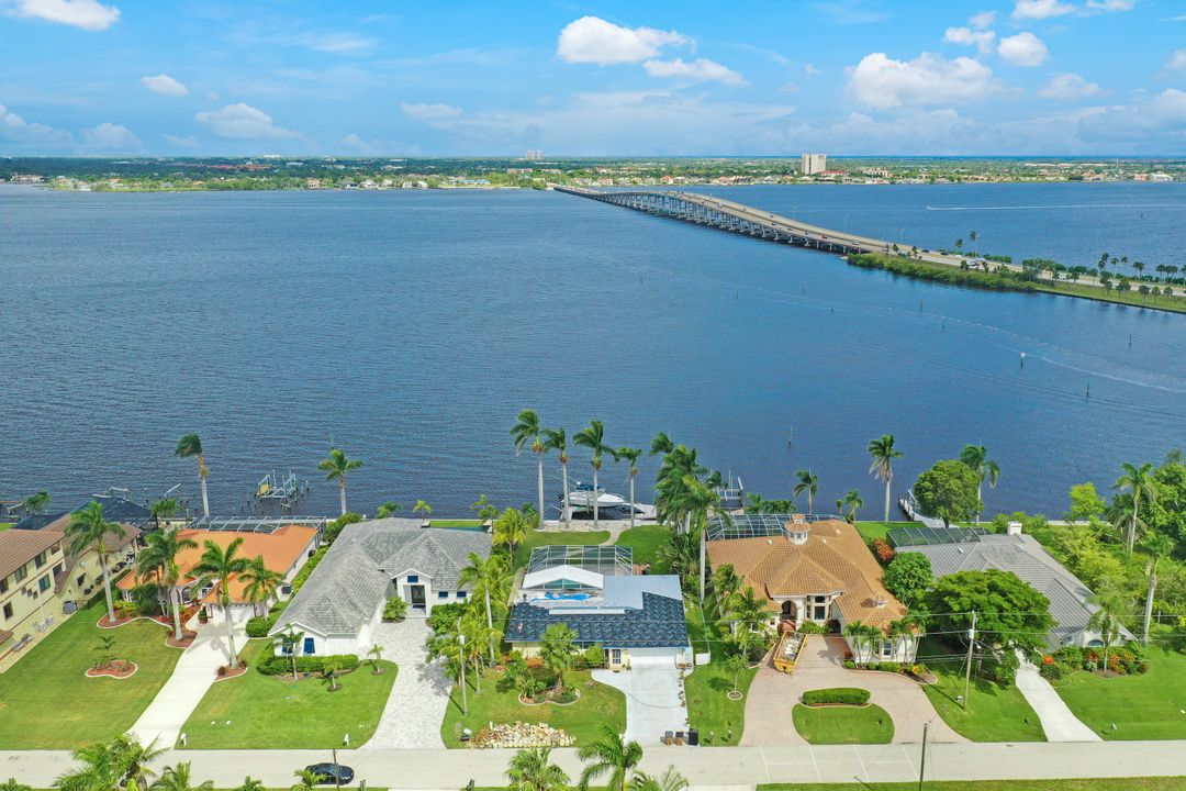 4611 SE 20th Pl, Cape Coral, FL 33904