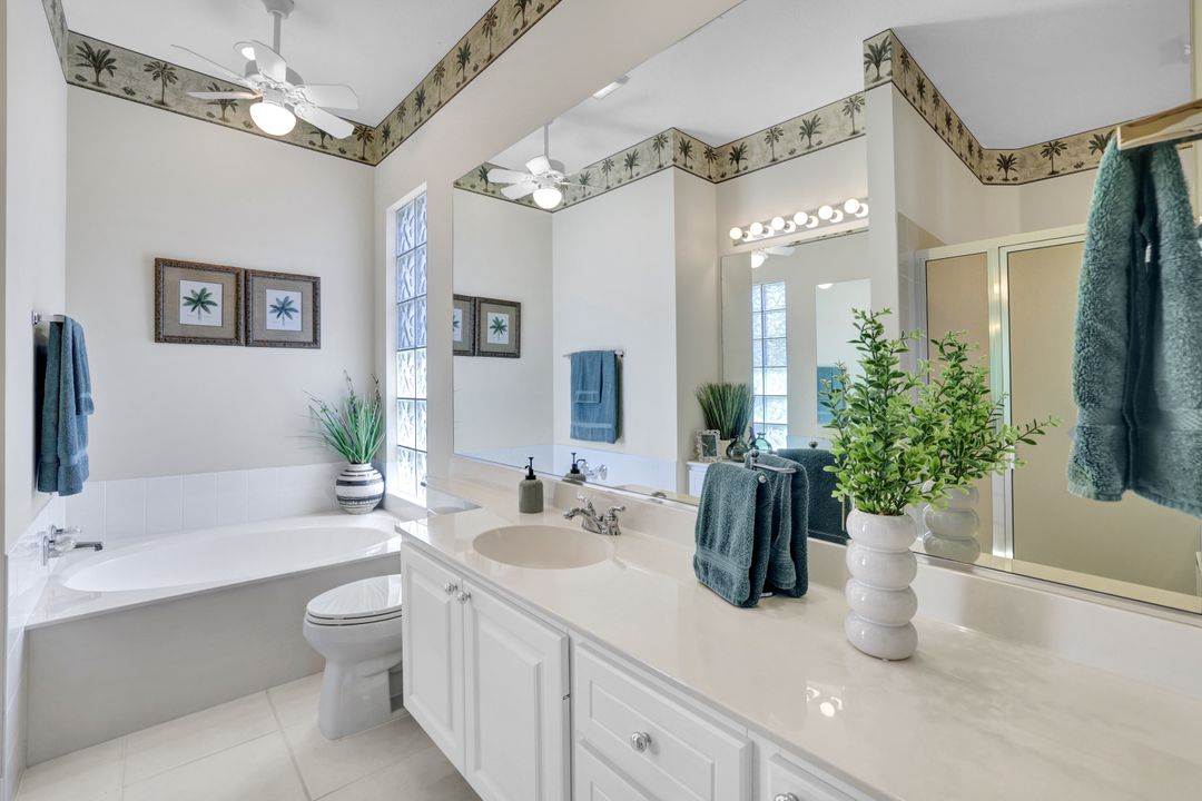 3713 Whidbey Way, Naples, FL 34119