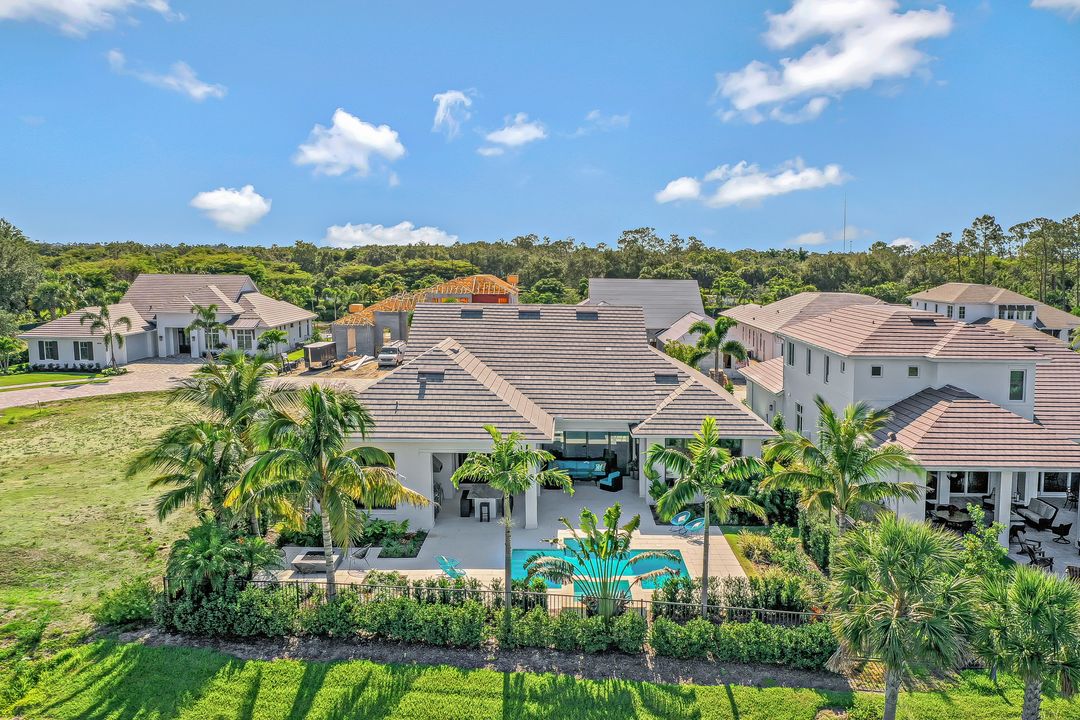 16724 Enclave Cir, Naples, FL 34110