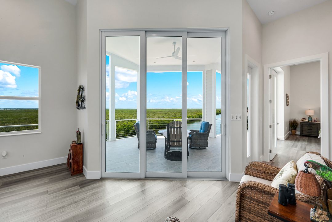 5826 Shell Cove Drive, Cape Coral, FL 33914