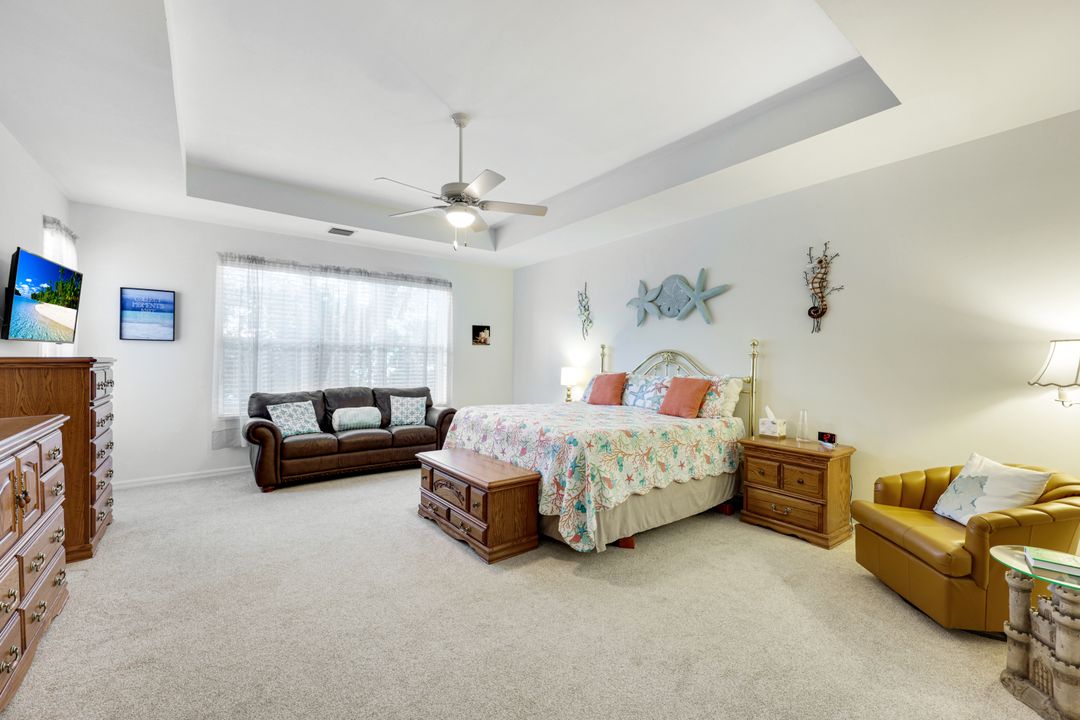 20552 Foxworth Cir, Estero, FL 33928