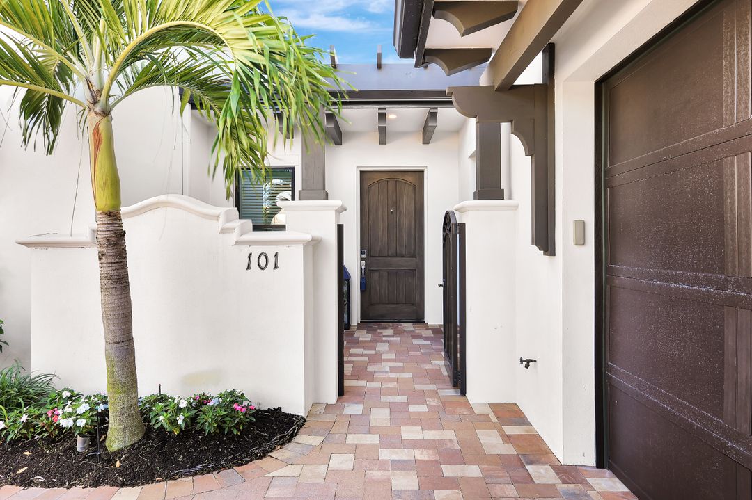 16340 Corsica Way #101, Naples, FL 34110