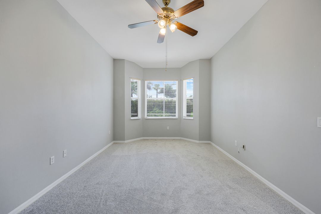 6504 Castlelawn Pl, Naples, FL 34113