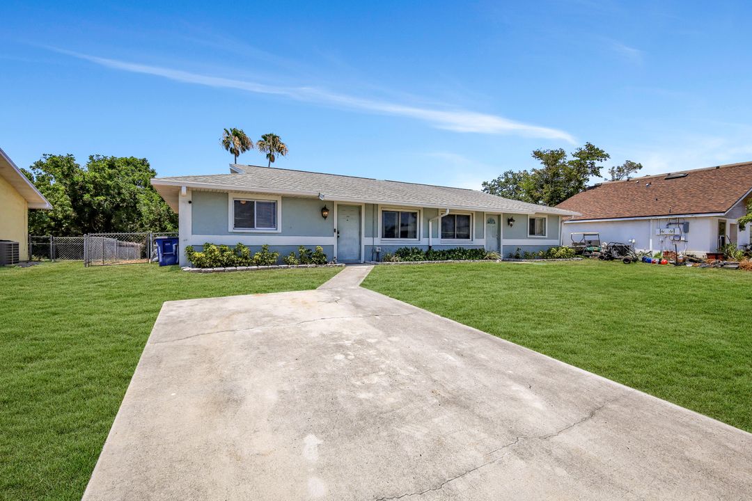 7481 Pebble Beach Rd, Fort Myers, FL 33967