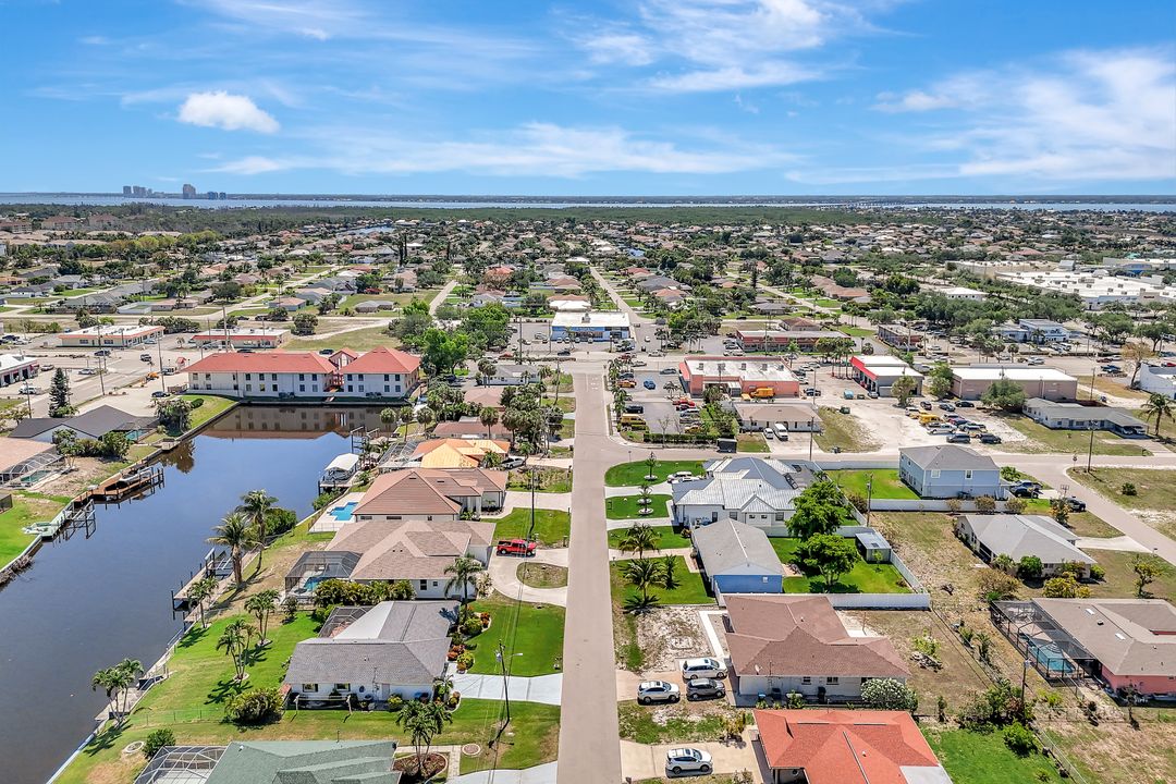 1511 SE 21st St, Cape Coral, FL 33990