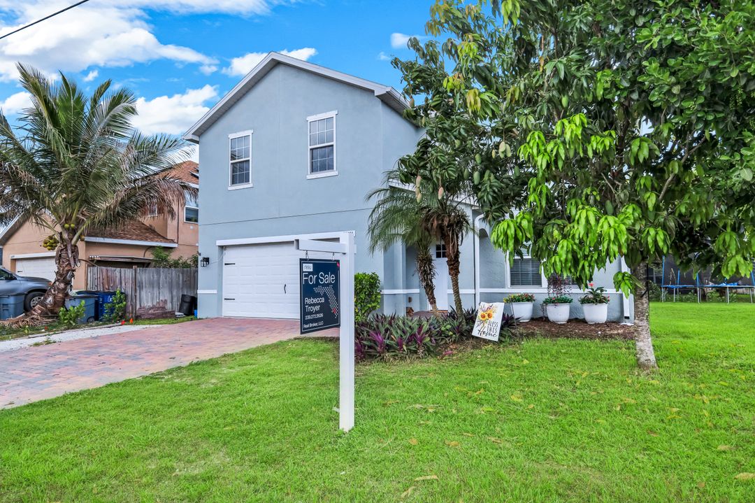 26701 Lincoln Ave, Bonita Springs, FL 34135