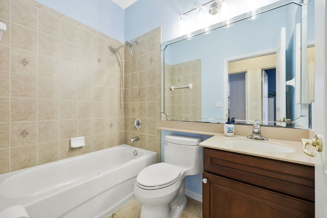 8301 Laurel Lakes Way, Naples, FL 34119