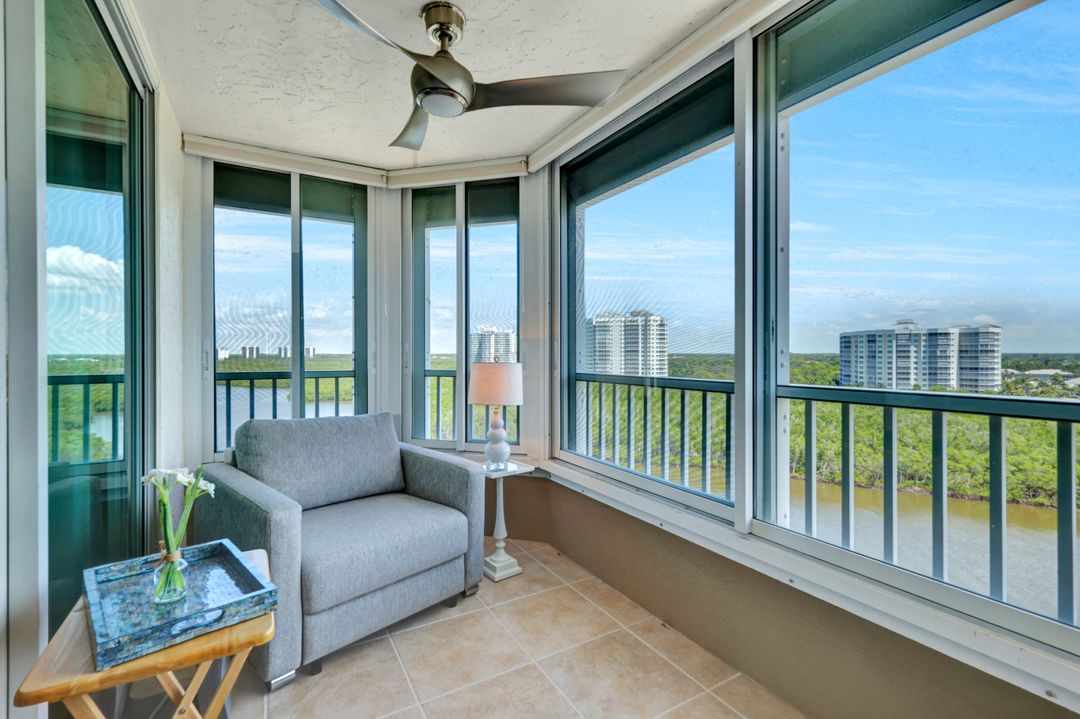 21 Bluebill Ave #1001, Naples, FL 34108