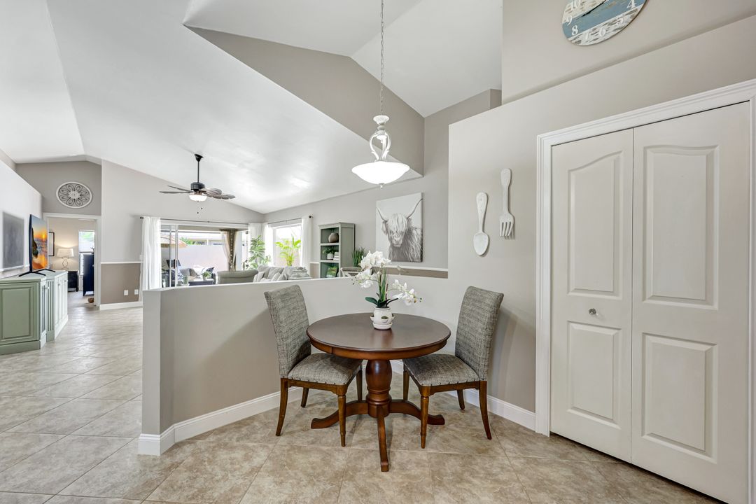 11043 Longshore Way W, Naples, FL 34119