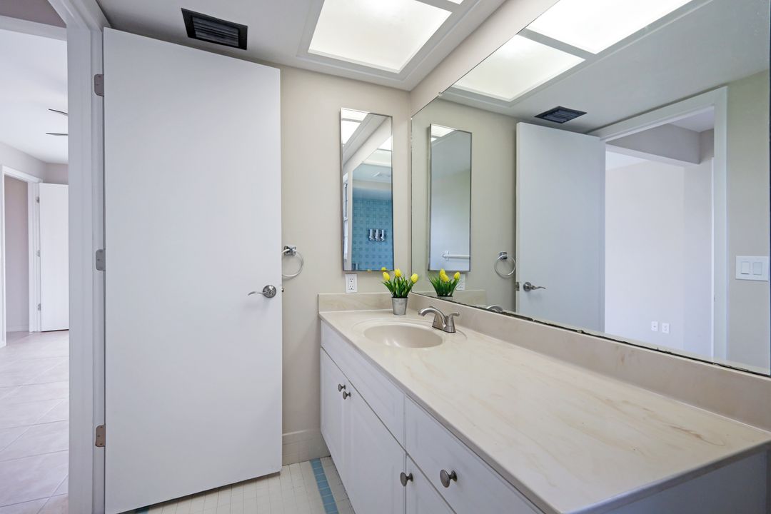 524 SE 36th St, Cape Coral, FL 33904