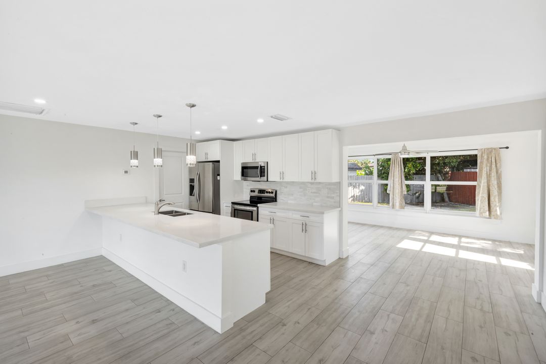 27965 Lime St, Bonita Springs, FL 34135