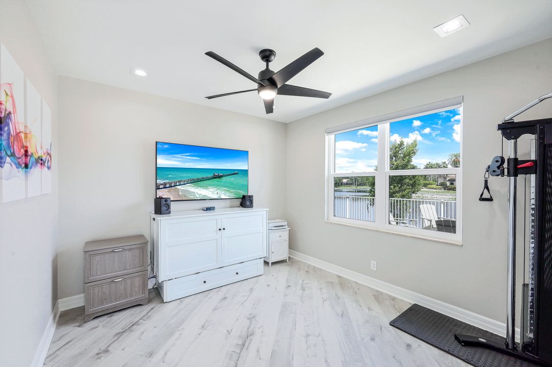 2179 Canary Island Cove, Naples, FL 34119