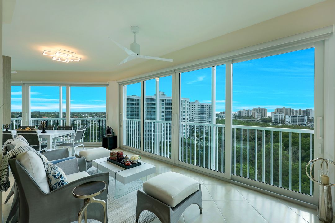 295 Grande Way #801, Naples, FL 34110