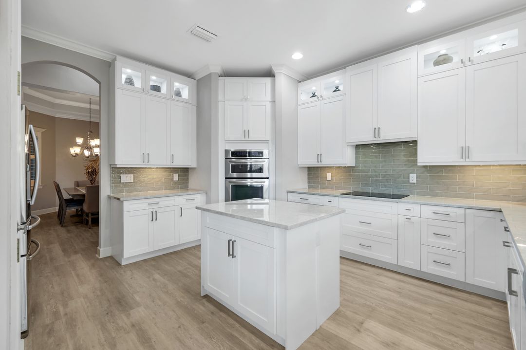 9356 Slate Ct, Naples, FL 34120