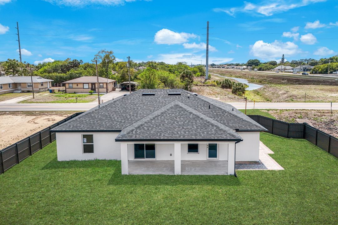 3020 1st St W, Lehigh Acres, FL 33971