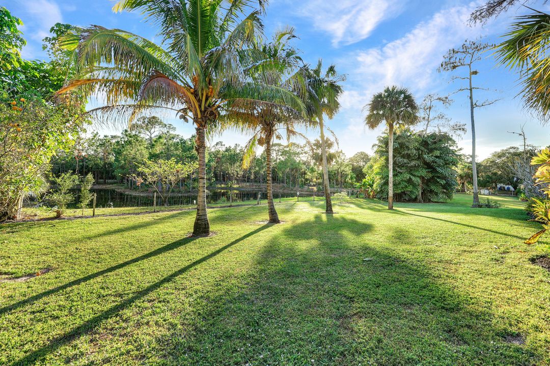 3332 White Blvd, Naples, FL 34117