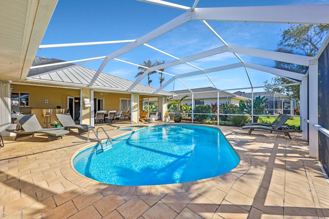 5320 SW 11th Pl, Cape Coral, FL 33914