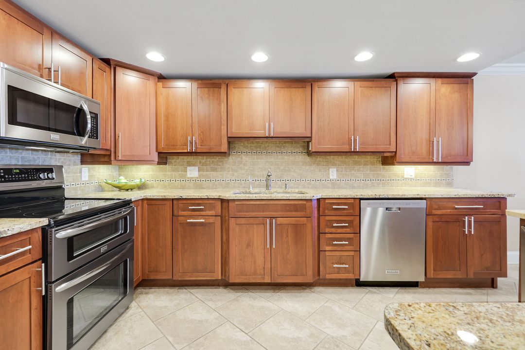 538 Estero Blvd #302, Fort Myers Beach, FL 33931