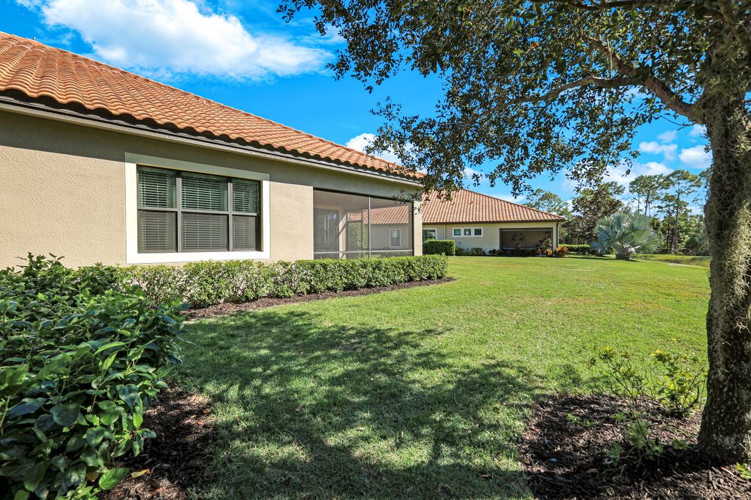 9149 Isla Bella Cir, Bonita Springs, FL 34135