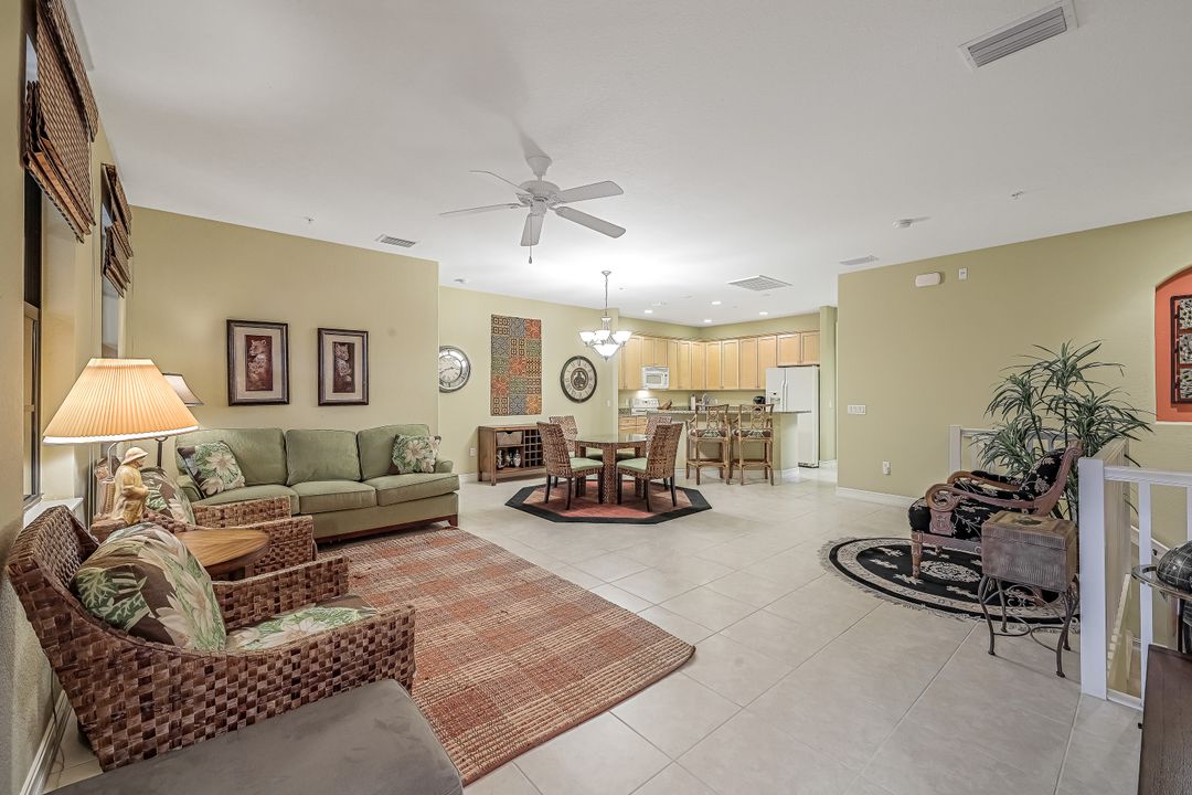 9110 Capistrano St S #8402, Naples, FL 34113