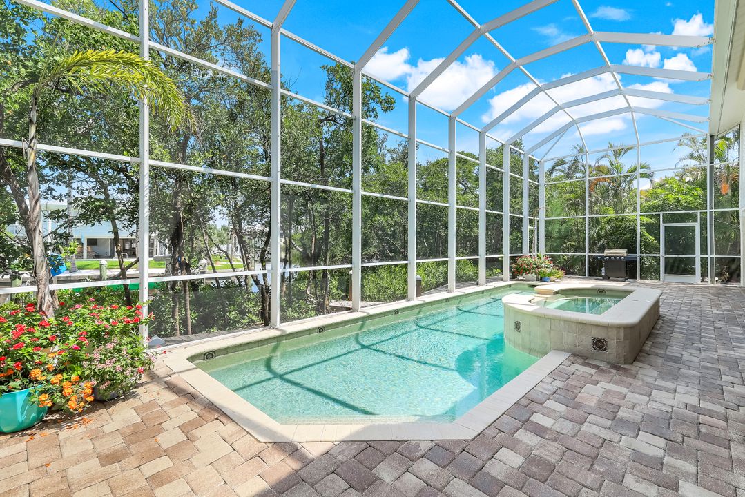 21580 Indian Bayou Dr, Fort Myers Beach, FL 33931