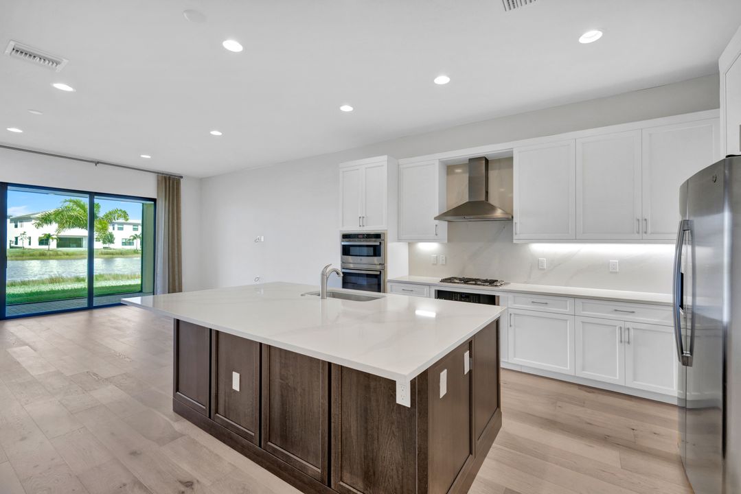 12704 Caballo Ct, Estero, FL 33928