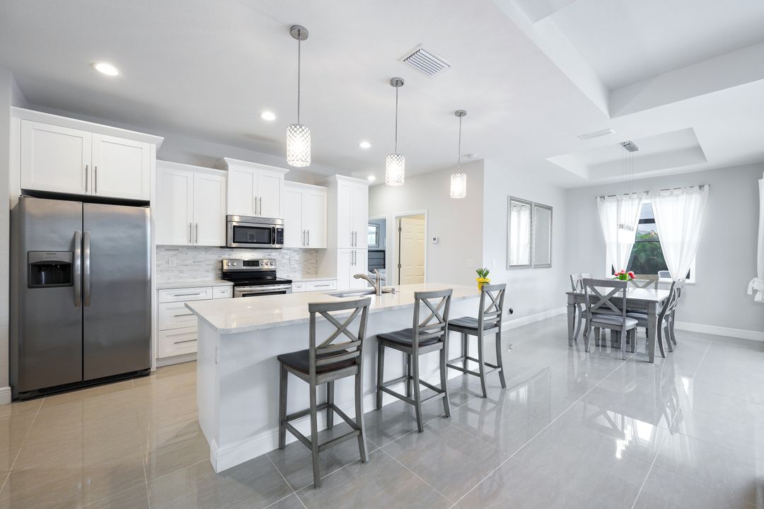 3123 SW 18th Pl, Cape Coral, FL 33914