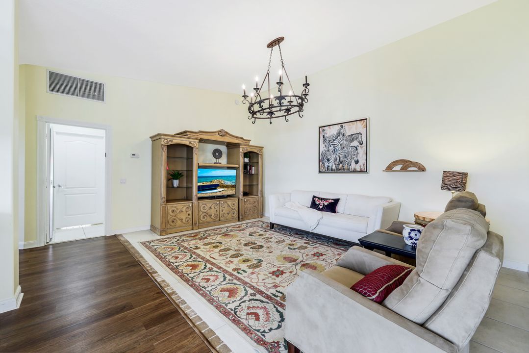 4823 Lasqueti Way, Naples, FL 34119