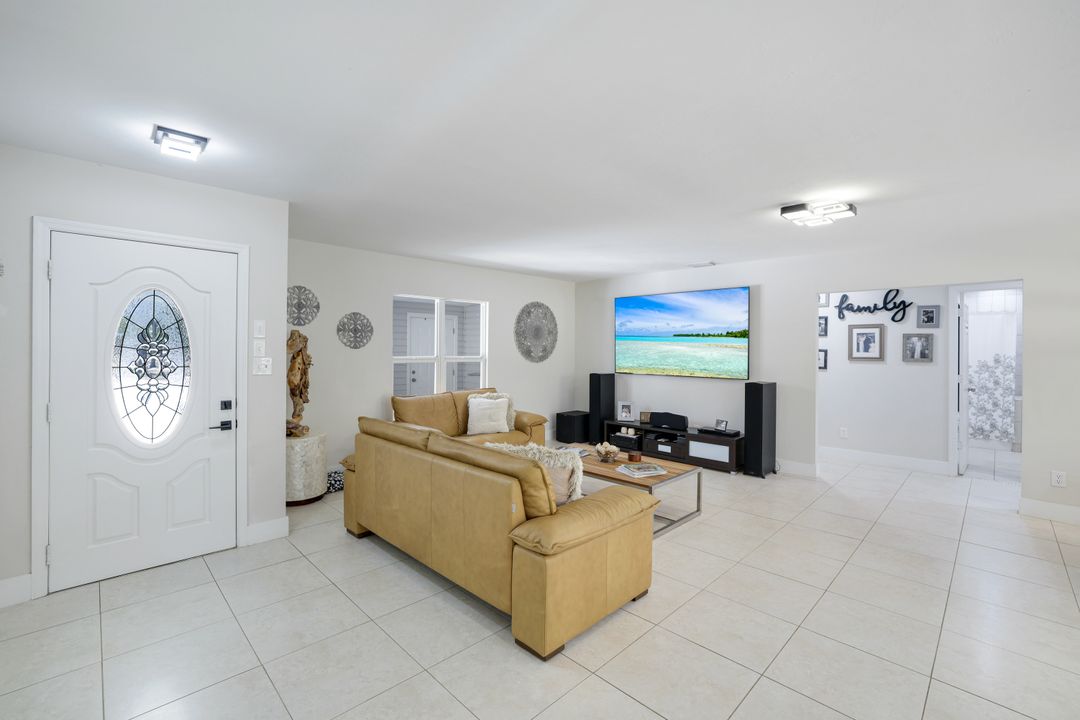 2855 66th St SW, Naples, FL 34105