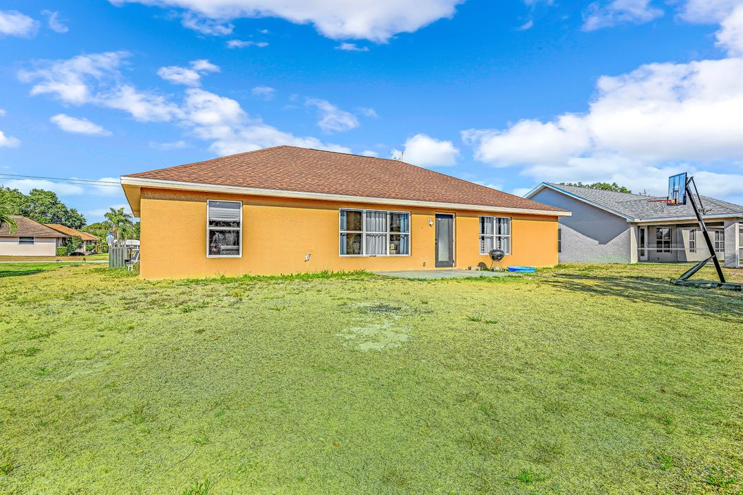 242 North Ave, Lehigh Acres, FL 33936