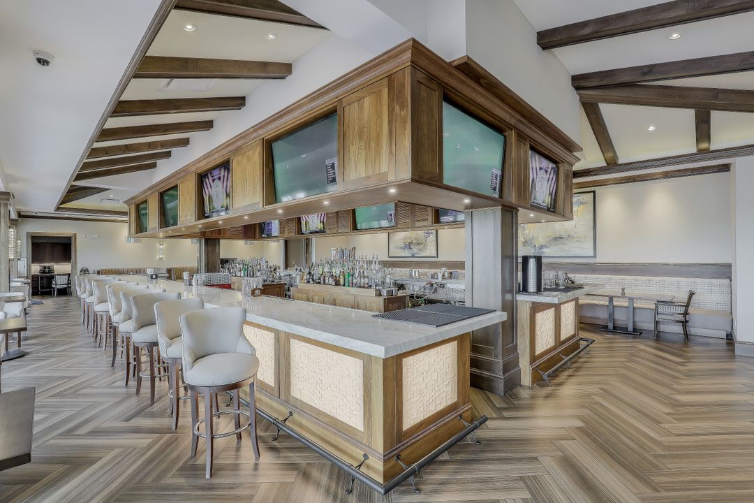 242 Via Perignon, Naples, FL 34119