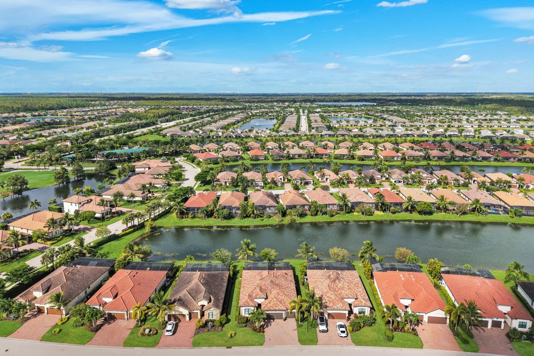 28112 Kerry Ct, Bonita Springs, FL 34135