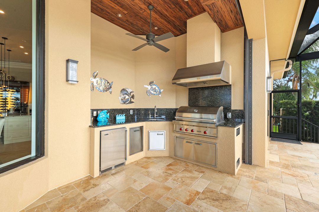 80 Anchor Ct, Marco Island, FL 34145
