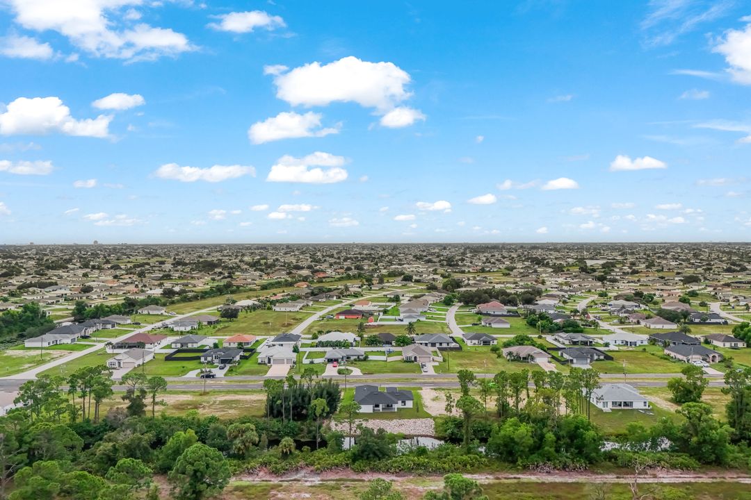 523 Wilmington Pkwy, Cape Coral, FL 33993